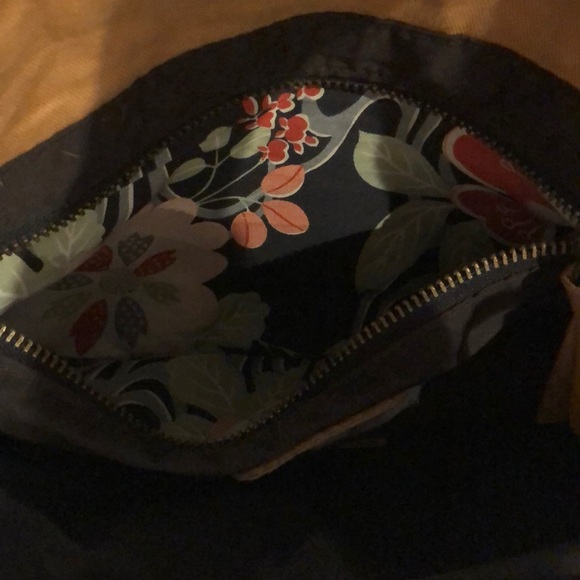 Lucky Brand crossbody leather purse - Picture 4 of 8